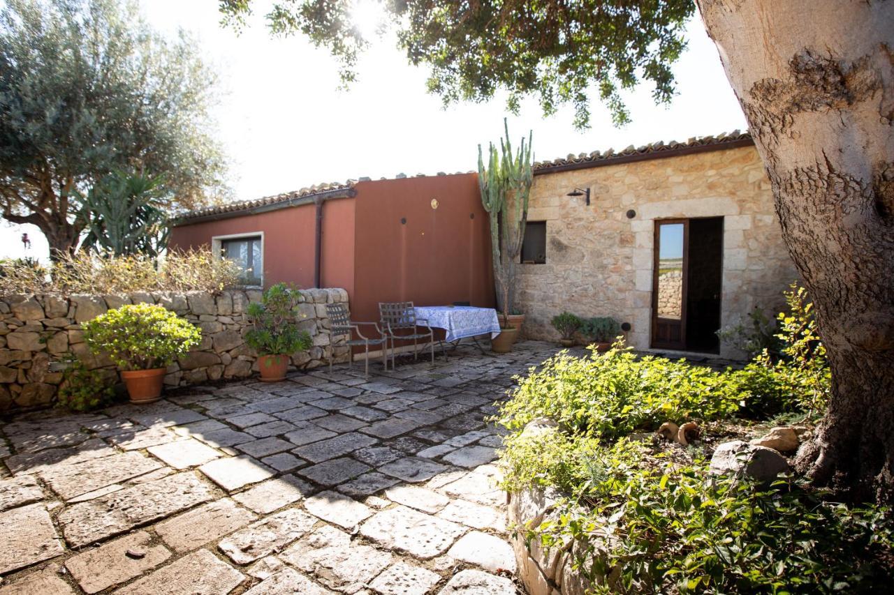 IzzHome Carrubo Santa Croce Camerina Exterior foto