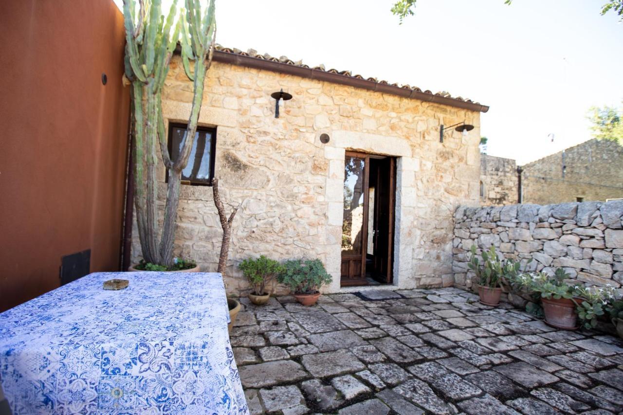 IzzHome Carrubo Santa Croce Camerina Exterior foto